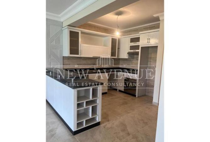 102621014 - Property Image 3