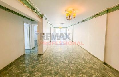 Apartment - 3 Bedrooms - 2 Bathrooms for sale in Al Nasr St. - Smouha - Hay Sharq - Alexandria Apartment - 3 Bedrooms - 2 Bathrooms for sale in Al Nasr St. - Smouha - Hay Sharq - Alexandria