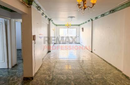 Apartment - 3 Bedrooms - 2 Bathrooms for sale in Al Nasr St. - Smouha - Hay Sharq - Alexandria Apartment - 3 Bedrooms - 2 Bathrooms for sale in Al Nasr St. - Smouha - Hay Sharq - Alexandria
