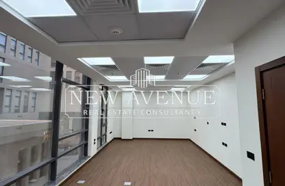 مساحات مكتبية - غرفة نوم - 1 حمام للايجار في ديستريكت 5 - كمبوندات التجمع الخامس - التجمع الخامس - مدينة القاهرة الجديدة - القاهرة