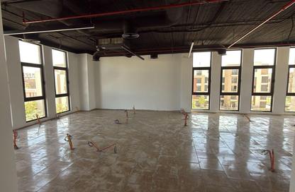 Office Space - Studio - 7+ Bathrooms for rent in District 5 - 5th Settlement Compounds - The 5th Settlement - New Cairo City - Cairo