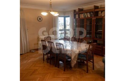 Apartment - 3 Bedrooms - 2 Bathrooms for sale in Mohamed Farid St. - El Hegaz Square - El Nozha - Cairo