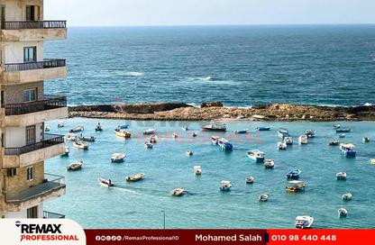 Apartment - 3 Bedrooms - 1 Bathroom for sale in El Gaish Road - Miami - Hay Awal El Montazah - Alexandria
