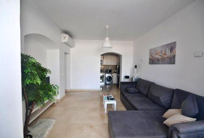 98544014 - Property Image 2