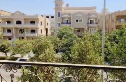 Apartment - 2 Bedrooms - 2 Bathrooms for rent in Ganoob El Acadimia - New Cairo City - Cairo