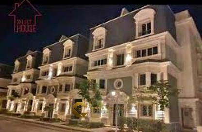 Apartment - 4 Bedrooms - 4 Bathrooms for sale in Mountain View iCity - 5th Settlement Compounds - The 5th Settlement - New Cairo City - Cairo