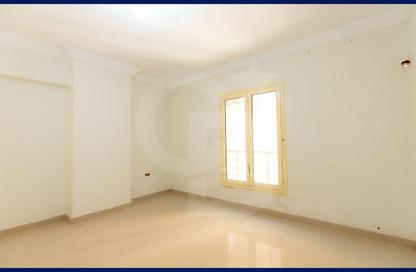 Apartment - 3 Bedrooms - 2 Bathrooms for sale in Ahmed Mohammed Al Adham St. - San Stefano - Hay Sharq - Alexandria