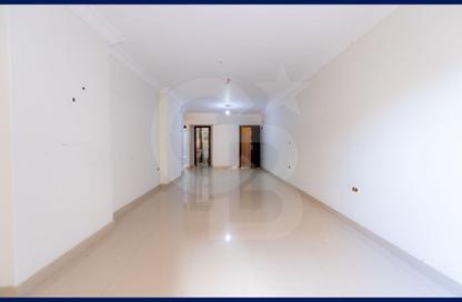 Apartment - 3 Bedrooms - 2 Bathrooms for sale in Ahmed Mohammed Al Adham St. - San Stefano - Hay Sharq - Alexandria