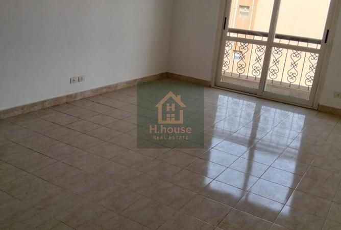 8704605 - Property Image 2