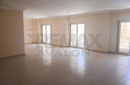 Apartment - 3 Bedrooms - 3 Bathrooms for sale in Sawary - Alexandria Compounds - Alexandria