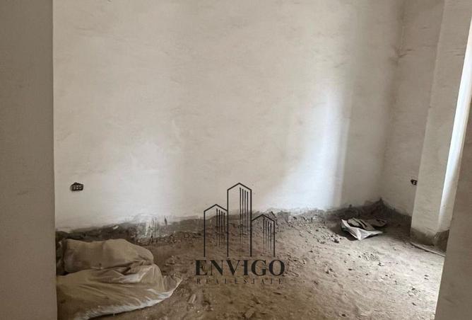 52449367 - Property Image 2