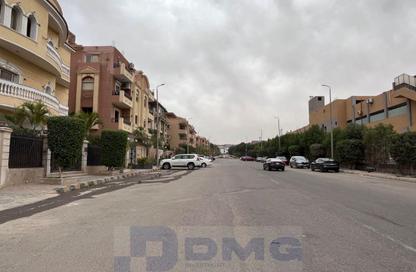 Apartment - 3 Bedrooms - 2 Bathrooms for sale in Al Khamayel city - Sheikh Zayed Compounds - Sheikh Zayed City - Giza