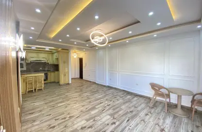 شقة - 3 غرف نوم - 2 حمامات للبيع في B11 - مدينتي - القاهرة