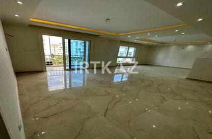 Apartment - 3 - 3 for sale in Amorada New Cairo - 5th Settlement Compounds - The 5th Settlement - New Cairo City - Cairo