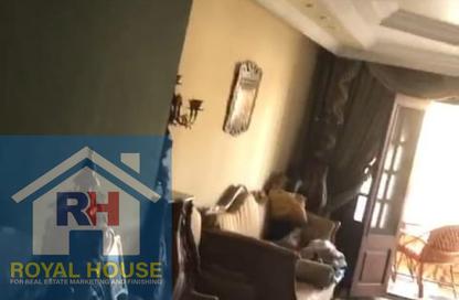 Apartment - 5 Bedrooms - 3 Bathrooms for sale in Makram Ebeid St. - 6th Zone - Nasr City - Cairo