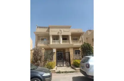 شقة - 3 غرف نوم - 2 حمامات للبيع في شرق الاكاديمية - مدينة القاهرة الجديدة - القاهرة
