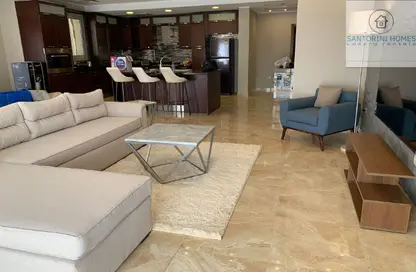 شقة - 2 غرف نوم - 2 حمامات للايجار في كمبوند فيلدج جاردن القطامية - كمبوندات التجمع الخامس - التجمع الخامس - مدينة القاهرة الجديدة - القاهرة