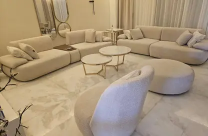 Townhouse - 5 Bedrooms - 4 Bathrooms for rent in Hyde Park - New Cairo City - Cairo