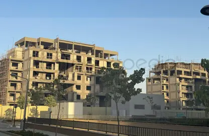 Apartment - 2 Bedrooms - 3 Bathrooms for sale in District 5 - 5th Settlement Compounds - The 5th Settlement - New Cairo City - Cairo