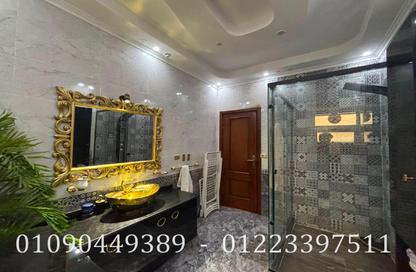 Apartment - 3 - 3 for sale in Doctor Samira Moussa St. - 5th District - Obour City - Qalyubia