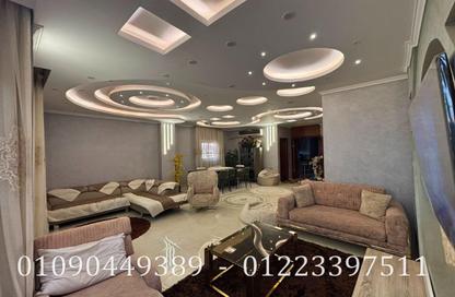 Apartment - 3 - 3 for sale in Doctor Samira Moussa St. - 5th District - Obour City - Qalyubia