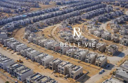 تاون هاوس - 3 غرف نوم - 3 حمامات للبيع في بيل فى - مدينة زايد الجديدة - الشيخ زايد - الجيزة