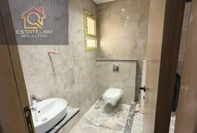 112706163 - Property Image 2