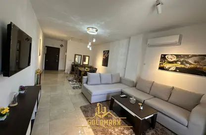 شقة - 3 غرف نوم - 3 حمامات للايجار في مون ريزيدنس - فيفث سكوير - التجمع الخامس - مدينة القاهرة الجديدة - القاهرة