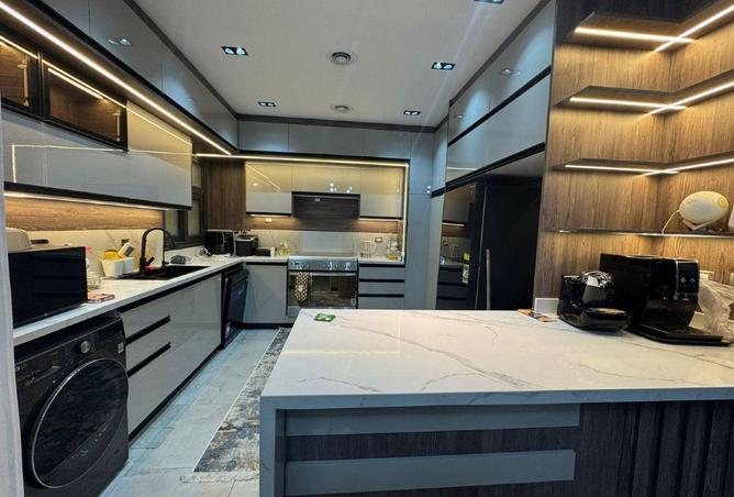 8712178 - Property Image 2