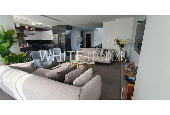 87210111 - Property Image 3