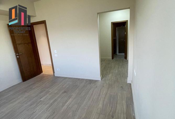 8592854 - Property Image 3