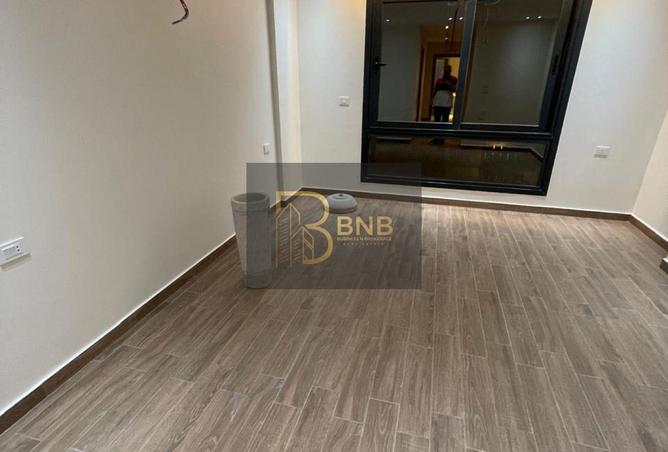 68533131 - صورة العقار 3