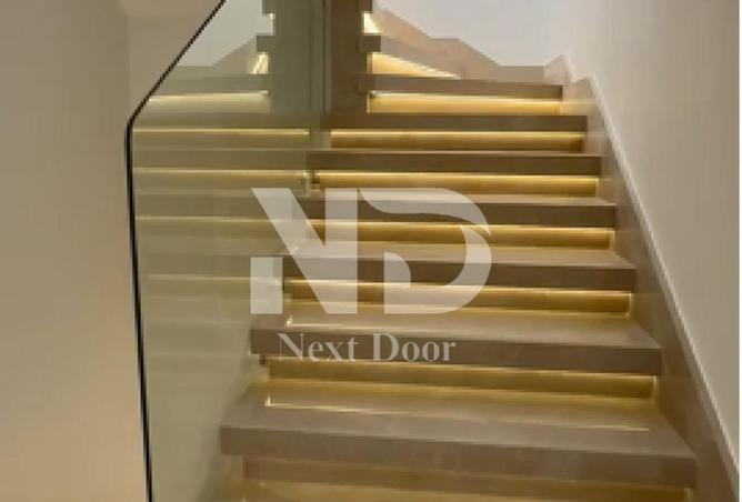 8572630 - Property Image 3