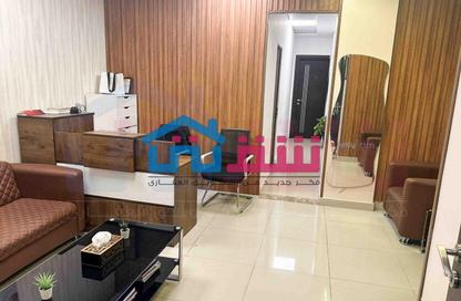 عيادة - استوديو - 1 للبيع في شارع التسعين الشمالي - التجمع الخامس - مدينة القاهرة الجديدة - القاهرة