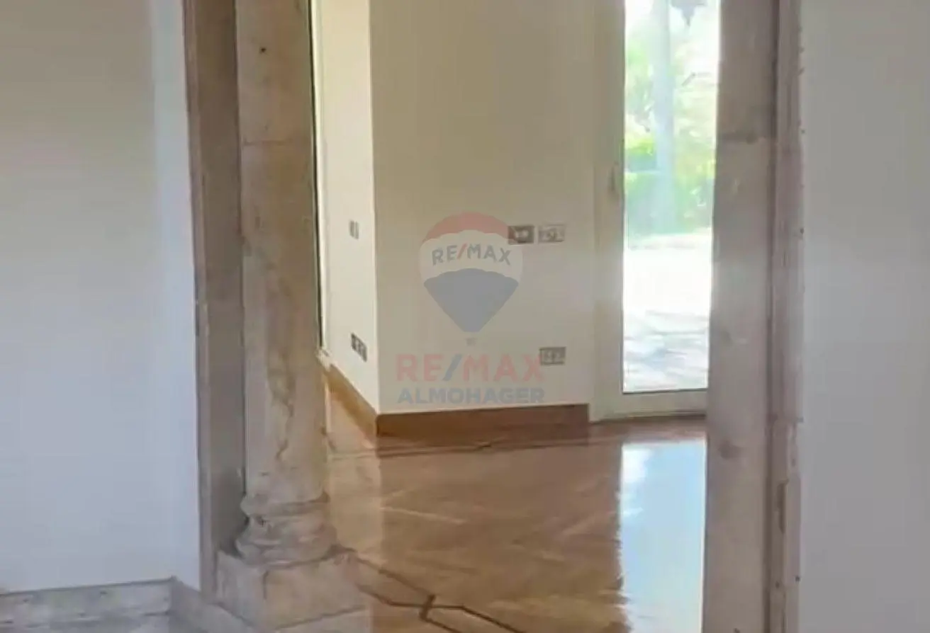 114628253 - Property Main Image