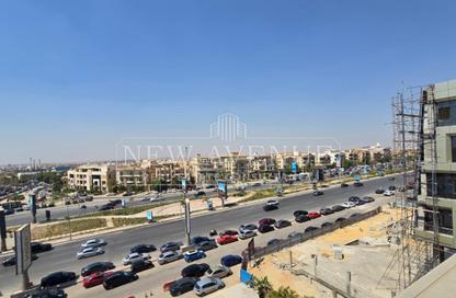 مساحات مكتبية - استوديو - 1 حمام للايجار في وسط القاهرة الجديدة - شارع التسعين الشمالي - التجمع الخامس - مدينة القاهرة الجديدة - القاهرة
