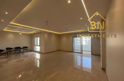 Apartment - 3 - 4 for rent in Garden Residence - Hyde Park - New Cairo City - Cairo