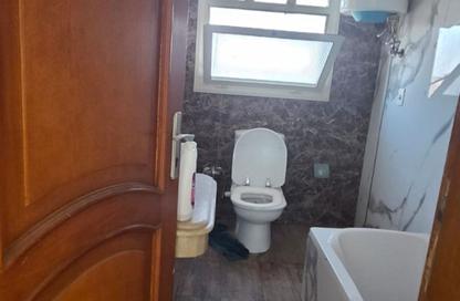 Office Space - Studio - 4 Bathrooms for rent in Al Thawra St. - Almazah - Heliopolis - Masr El Gedida - Cairo