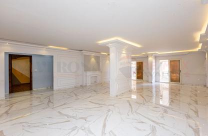 Apartment - 4 - 2 for sale in Al Geish Road - Camp Chezar - Hay Wasat - Alexandria