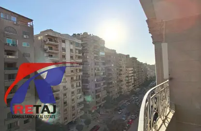 Apartment - 3 Bedrooms - 3 Bathrooms for sale in Al Sheikh Mohammed Al Nadi St. - 6th Zone - Nasr City - Cairo