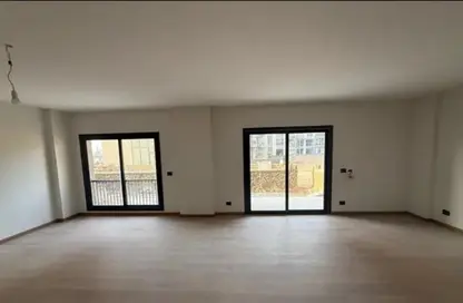 Apartment - 3 Bedrooms - 4 Bathrooms for sale in Swan Lake Residence - 5th Settlement Compounds - The 5th Settlement - New Cairo City - Cairo