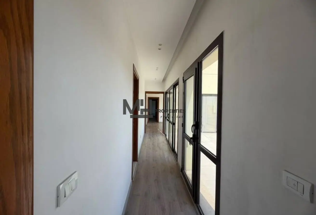 111024013 - Property Main Image