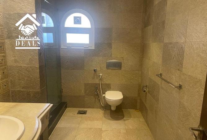 64910126 - Property Image 3