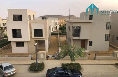 فيلا - 3 غرف نوم - 3 حمامات للبيع في أو ويست - كمبوندات 6 أكتوبر - مدينة 6 أكتوبر - الجيزة