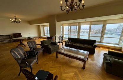 Apartment - 3 Bedrooms - 3 Bathrooms for sale in Al Nile  St. - Giza District - Ganoub El Giza - Giza
