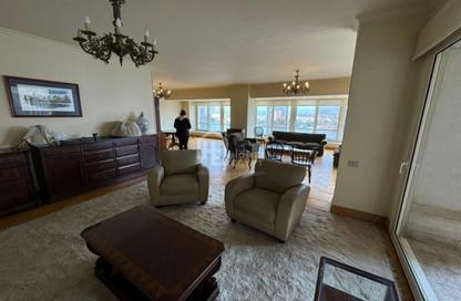 Apartment - 3 Bedrooms - 3 Bathrooms for sale in Al Nile  St. - Giza District - Ganoub El Giza - Giza
