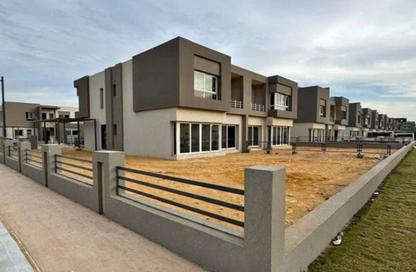 Townhouse - 4 - 5 for sale in Etapa - Sheikh Zayed Compounds - Sheikh Zayed City - Giza