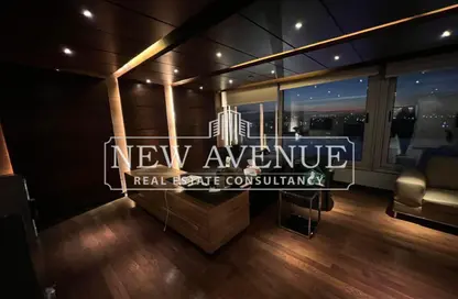 Office Space - 7+ Bedrooms - 3 Bathrooms for rent in Cornish El Nile St. - Maadi - Hay El Maadi - Cairo