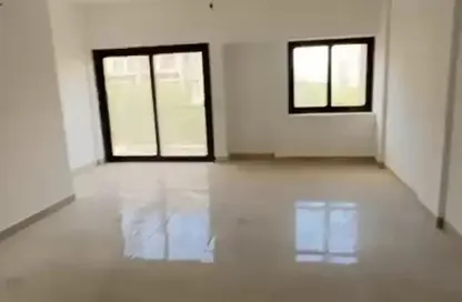 شقة - 3 غرف نوم - 3 حمامات للايجار في مون ريزيدنس - فيفث سكوير - التجمع الخامس - مدينة القاهرة الجديدة - القاهرة