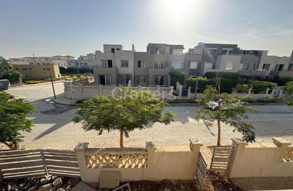 تاون هاوس - 4 غرف نوم - 4 حمامات للبيع في جولف فيوز - طريق مصر اسكندرية الصحراوي - مدينة 6 أكتوبر - الجيزة
